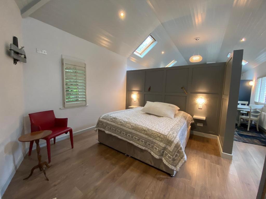 Gem In Connemara Flat Appartamento Oughterard Esterno foto